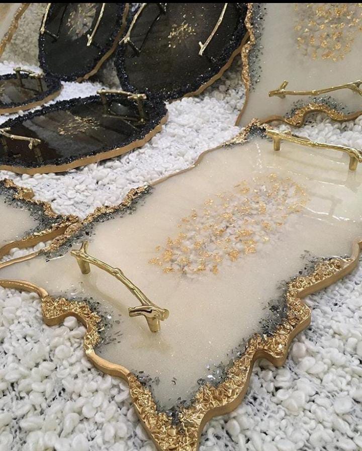Artisan Resin Geode Serving Tray – Handcrafted Gold-Leaf Edge with Natural Stone Texture