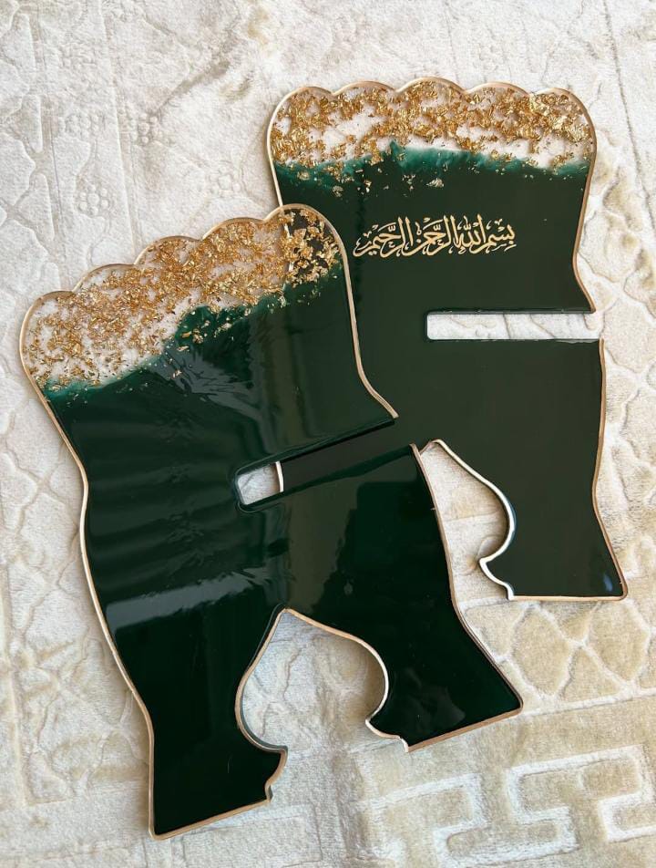 Handcrafted Luxury Resin Rehal – Emerald Green & 24K Style Gold Leaf Holy Book Stand