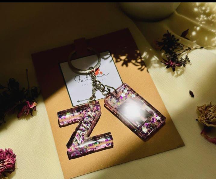 Gemini said Custom Polaroid & Initial Resin Keychain – Personalized Sparkle Keepsake