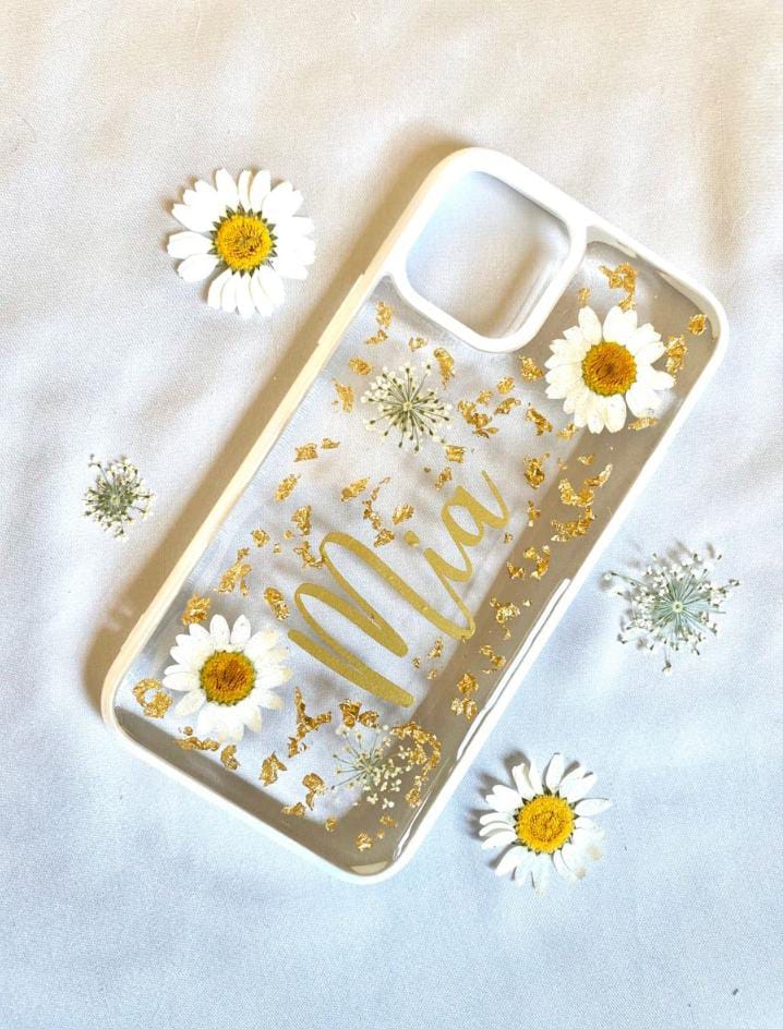 The "Mia" Personalized Daisy Case – Hand-Pressed Floral & Gold Leaf Resin iPhone Case