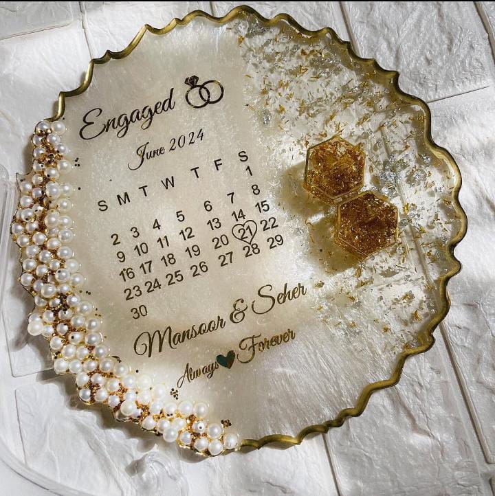 Personalized Engagement Calendar Resin Tray – Pearl & Gold Leaf Keepsake