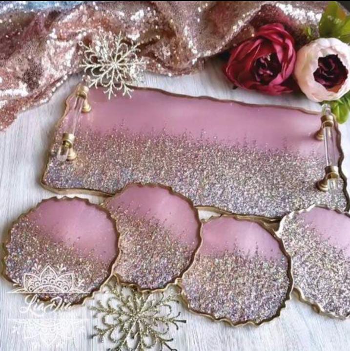 Blush & Sparkle Resin Vanity Set – Handcrafted Serving Tray and Matching Coaster Suite