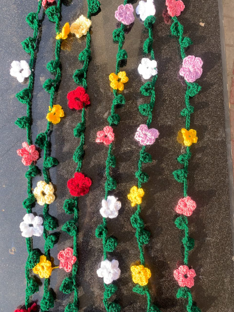 "Garden Breeze" – Hand-Crocheted Floral Vine Garland