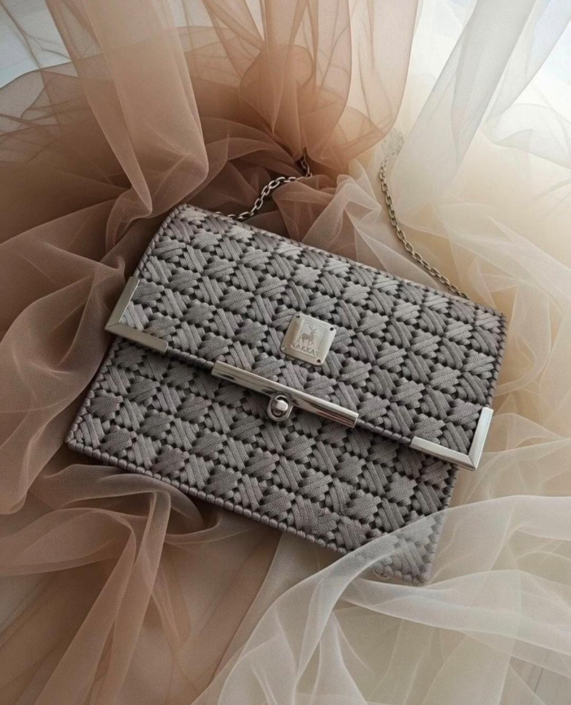 LUXURY BAGS-AVAIBLE IN ALL COLOR AND FULLY CUSTOMIZABLE